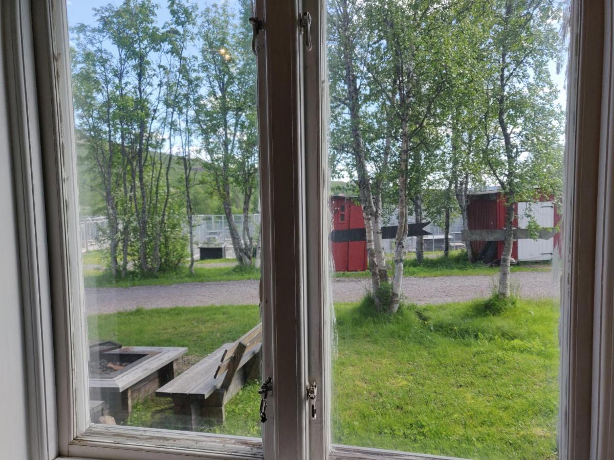 Husky Lodge Hostel Kiruna Esterno foto